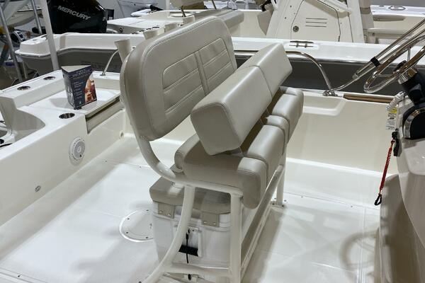 21ft Boston Whaler Yacht For Sale