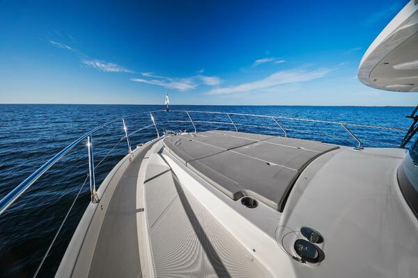 2025 Absolute 48 Navetta - Bow