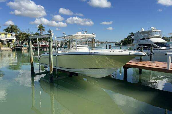 32-ft-Century-2005-3200 Center Console- Treasure Island Florida United States  yacht for sale