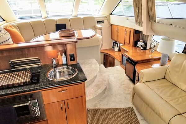 Summer Passport 36ft Carver Yacht For Sale