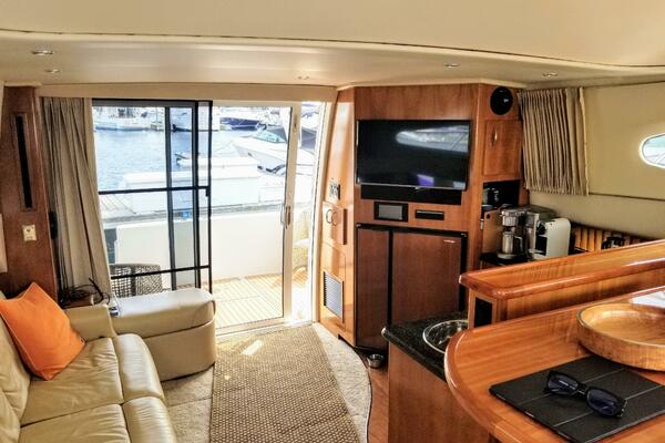 Summer Passport 36ft Carver Yacht For Sale