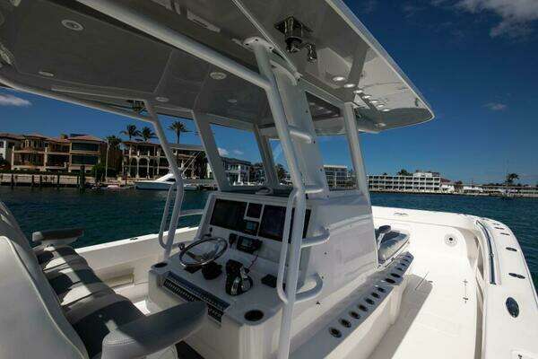 Invincible 35 Catamaran Yacht For Sale