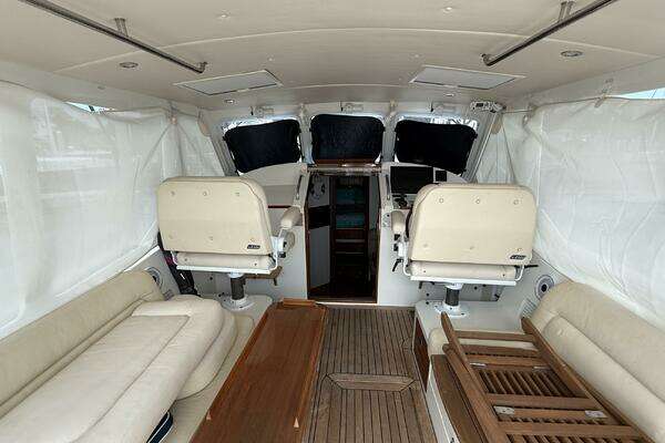 MJM 40z Yacht For Sale