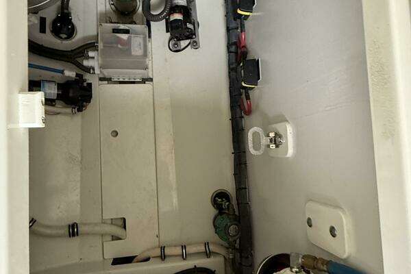 MJM 40z Yacht For Sale