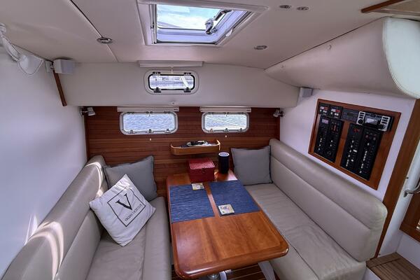 Loki 40ft MJM Yacht For Sale