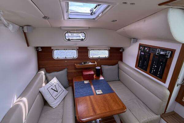 MJM 40z Yacht For Sale