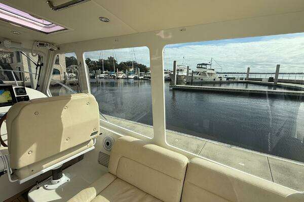 MJM 40z Yacht For Sale
