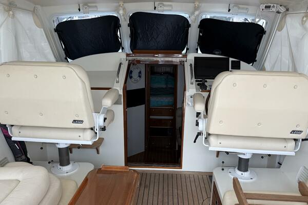 Loki 40ft MJM Yacht For Sale