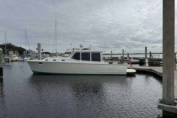 MJM 40z Yacht For Sale