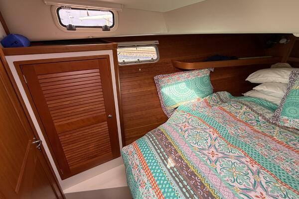 Loki 40ft MJM Yacht For Sale