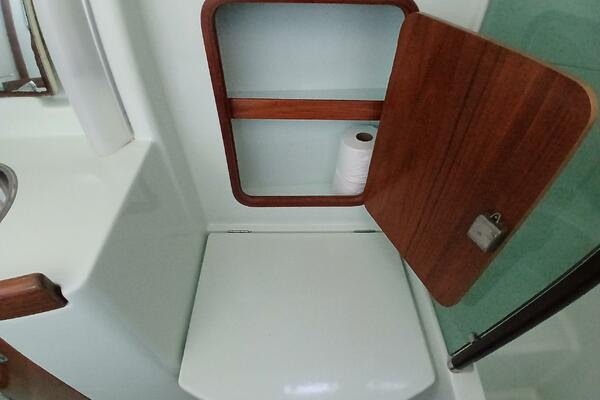 Waterfall II 44ft Beneteau Yacht For Sale