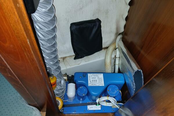 Waterfall II 44ft Beneteau Yacht For Sale