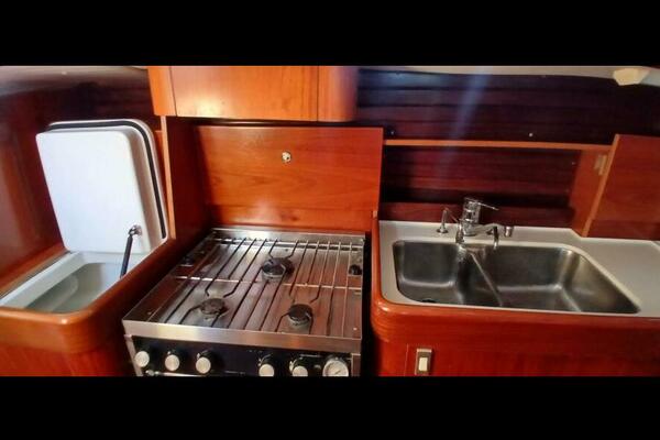 Waterfall II 44ft Beneteau Yacht For Sale