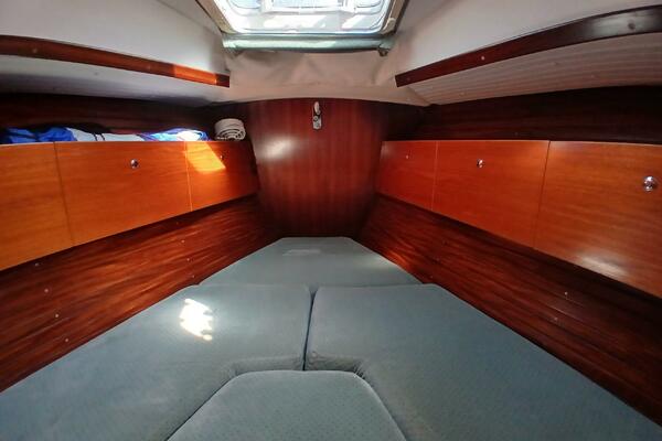 Waterfall II 44ft Beneteau Yacht For Sale