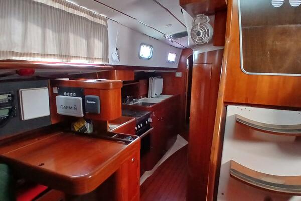 Waterfall II 44ft Beneteau Yacht For Sale