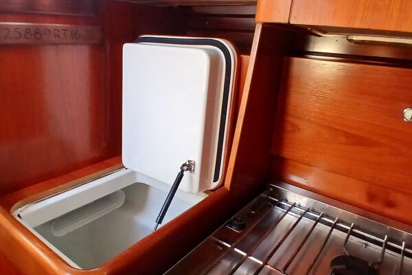 Waterfall II 44ft Beneteau Yacht For Sale