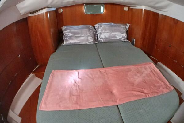 Waterfall II 44ft Beneteau Yacht For Sale