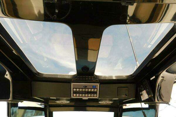 Scout 330 LXF Yacht For Sale