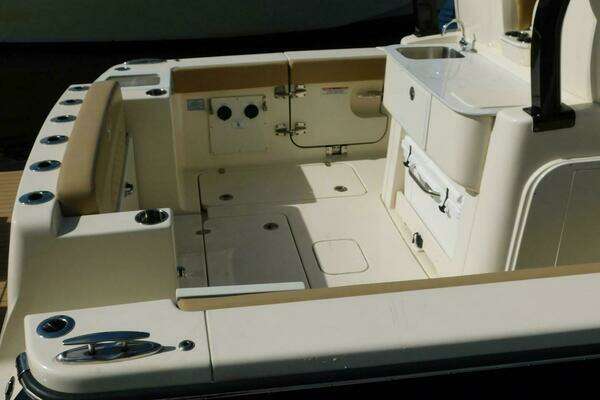 Scout 330 LXF Yacht For Sale