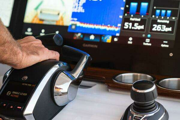 Regal SAV Yacht For Sale