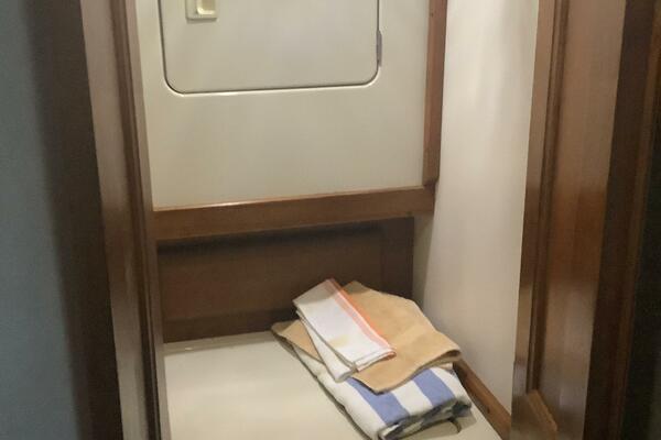 FOURTH QUARTER 50ft Viking Yacht For Sale