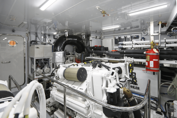 95ft Ocean Alexander Yacht For Sale