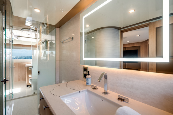 95ft Ocean Alexander Yacht For Sale