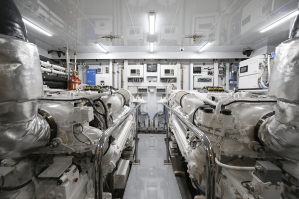 Ocean Alexander 28L Yacht For Sale