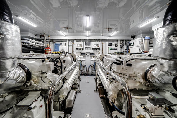 95ft Ocean Alexander Yacht For Sale