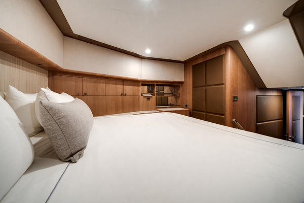 95ft Ocean Alexander Yacht For Sale