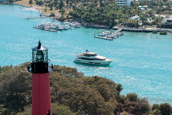 95ft Ocean Alexander Yacht For Sale