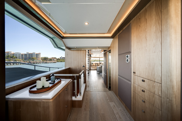 95ft Ocean Alexander Yacht For Sale