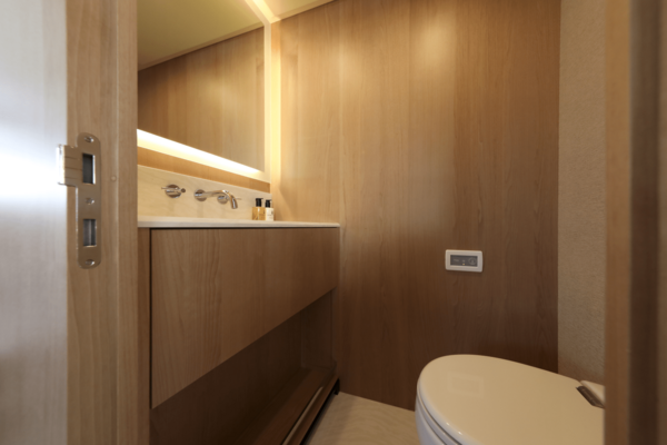 Ocean Alexander 28L Yacht For Sale