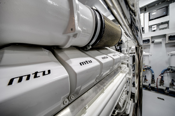 95ft Ocean Alexander Yacht For Sale