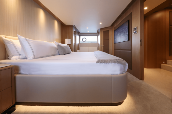 95ft Ocean Alexander Yacht For Sale