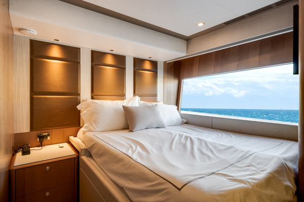 95ft Ocean Alexander Yacht For Sale