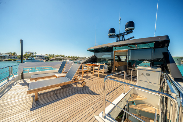 95ft Ocean Alexander Yacht For Sale