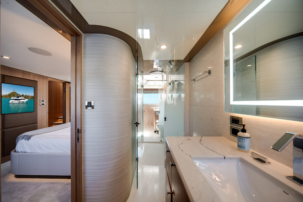 95ft Ocean Alexander Yacht For Sale