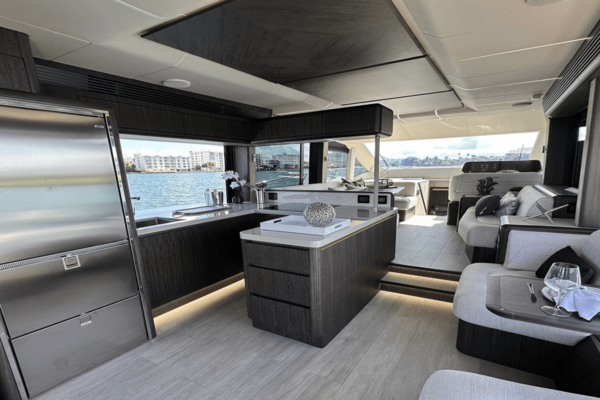 Galeon 560 FLY Yacht For Sale