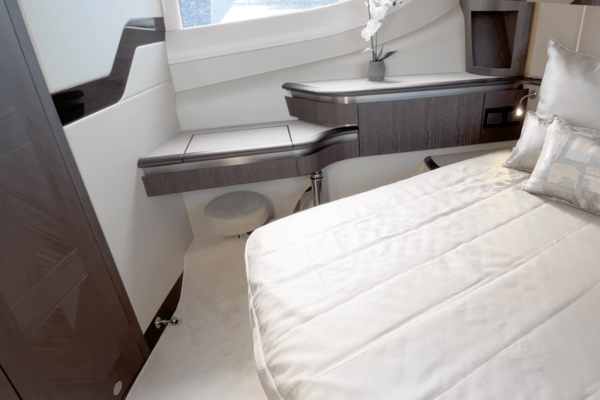 Galeon 560 FLY Yacht For Sale