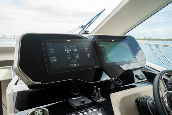 56ft Galeon Yacht For Sale