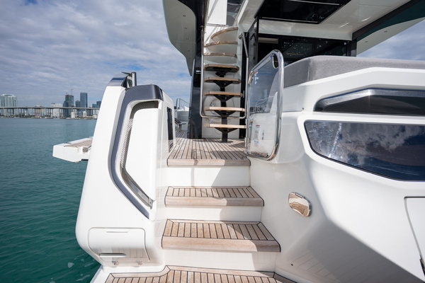 2025 Galeon 56