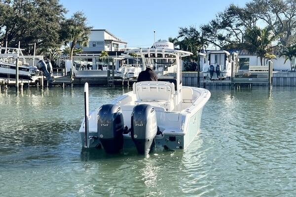 26ft Sea Hunt Yacht For Sale