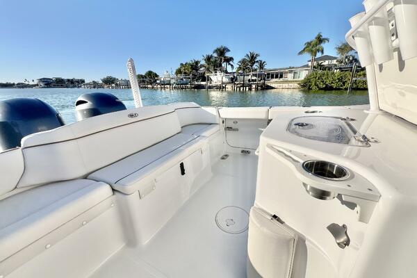 26ft Sea Hunt Yacht For Sale