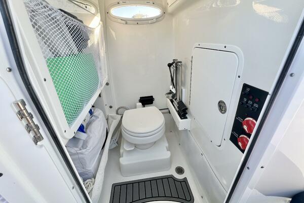 26ft Sea Hunt Yacht For Sale