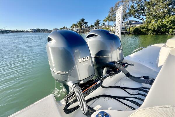 26ft Sea Hunt Yacht For Sale