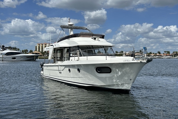 Photo of the 2022 Beneteau ST "OVERTURE"