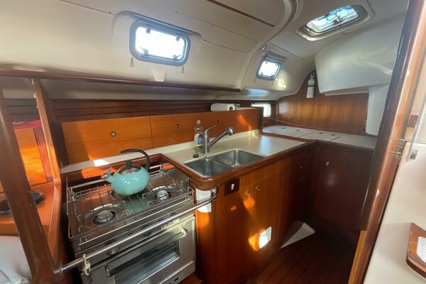 Moin Moin  40ft Beneteau Yacht For Sale