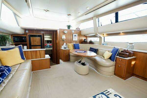 Meridian  Yacht For Sale