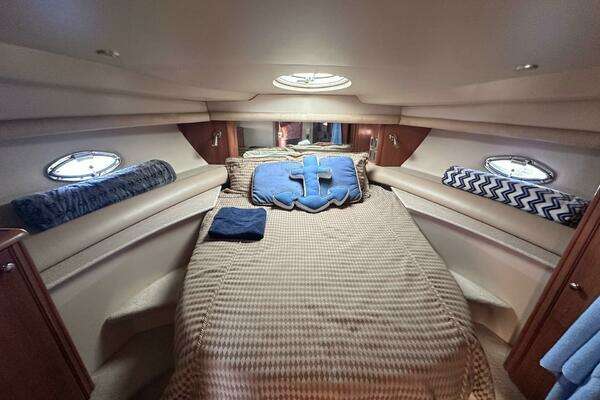 Meridian  Yacht For Sale